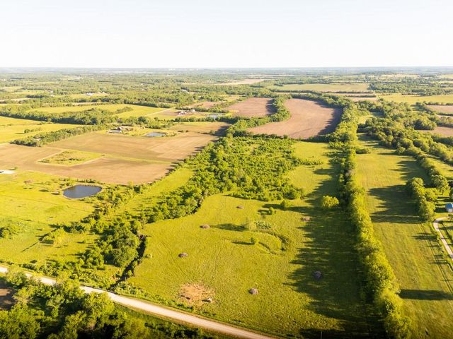 N 790 Road, Baldwin City, KS 66006