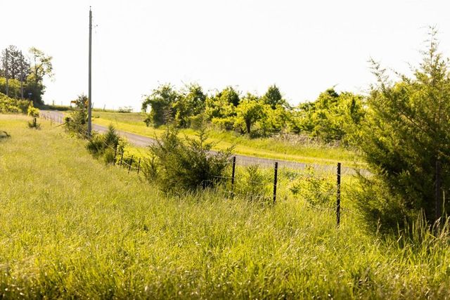 N 790 Road, Baldwin City, KS 66006