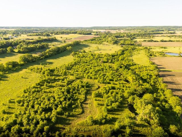 N 790 Road, Baldwin City, KS 66006