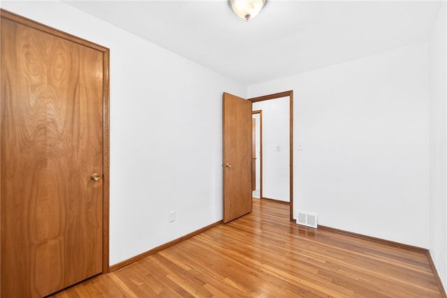 505 Bloomfield Dr, Hempfield Twp, PA 15601