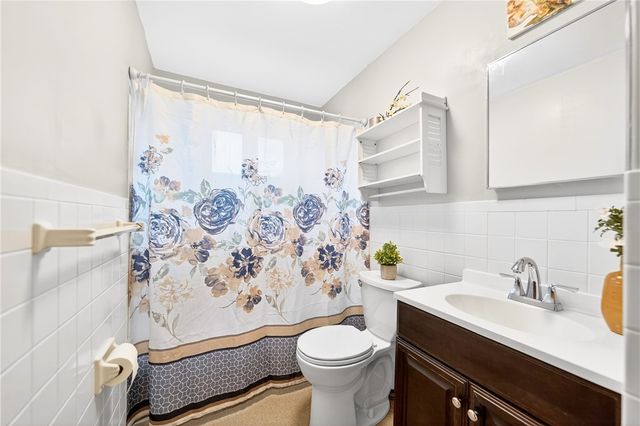 505 Bloomfield Dr, Hempfield Twp, PA 15601