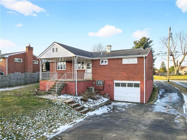 505 Bloomfield Dr, Hempfield Twp, PA 15601