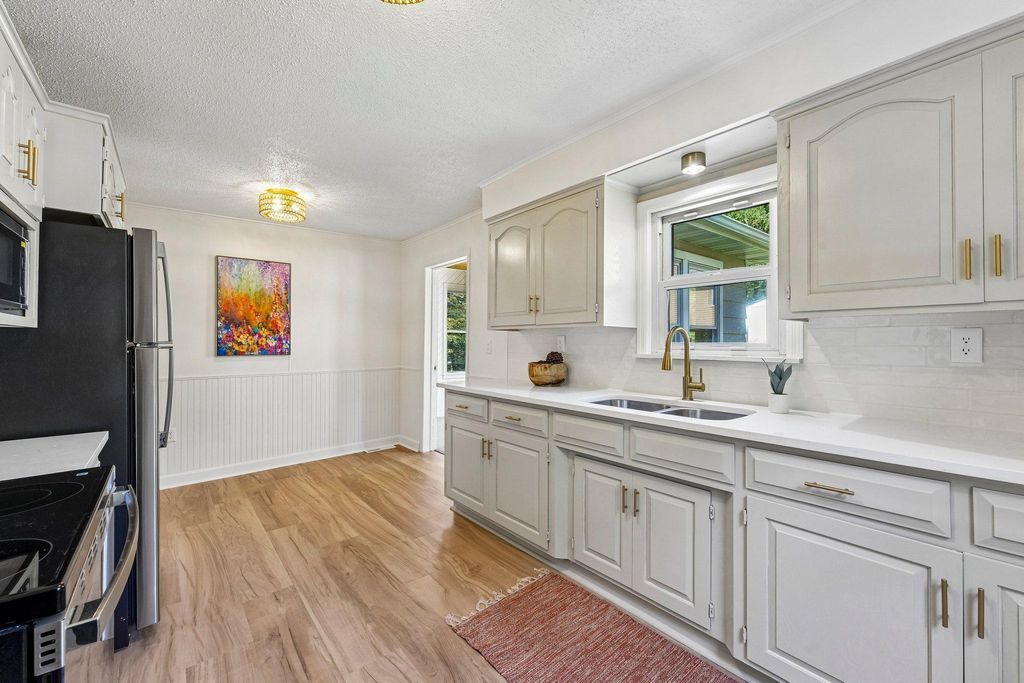 625 Bear Avenue N, Vadnais Heights, MN 55127 — photo 5