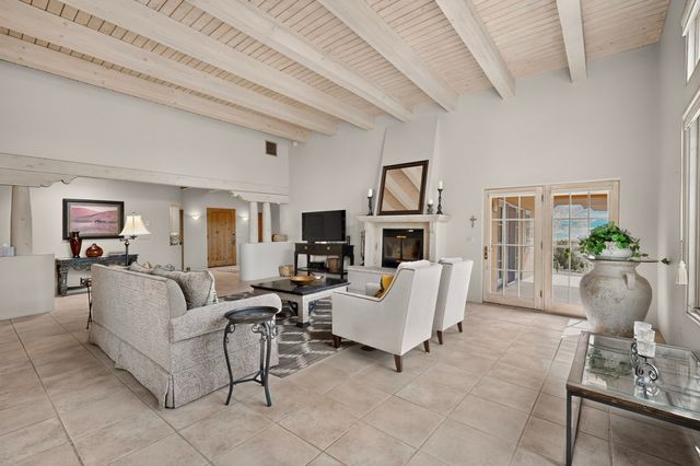 24 Calle Electra, Santa Fe, NM 87508