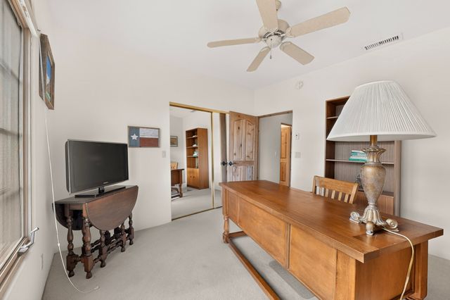 24 Calle Electra, Santa Fe, NM 87508