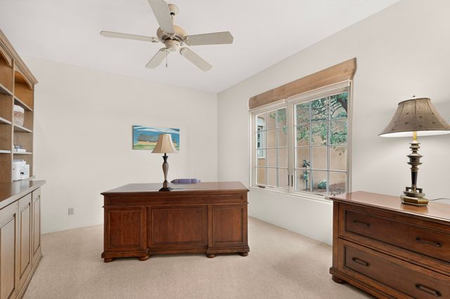 24 Calle Electra, Santa Fe, NM 87508