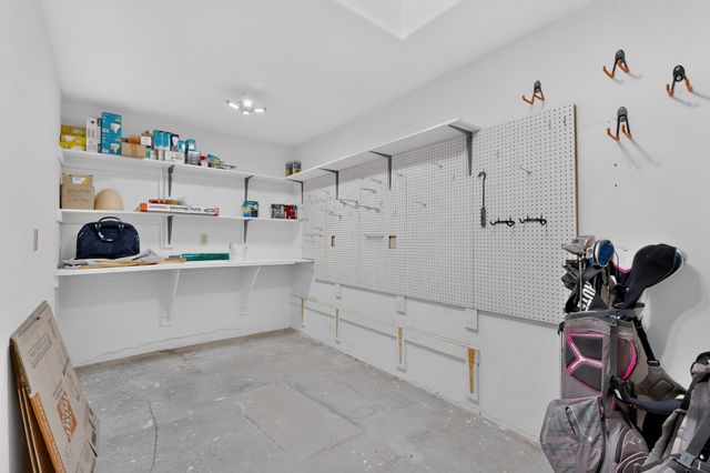 24 Calle Electra, Santa Fe, NM 87508