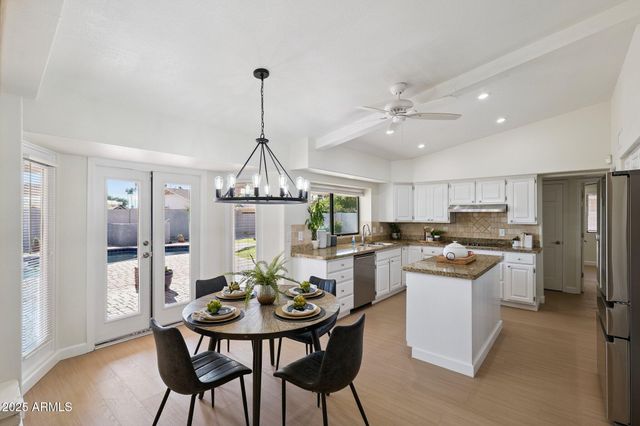 15 E KATHLEEN Road, Phoenix, AZ 85022