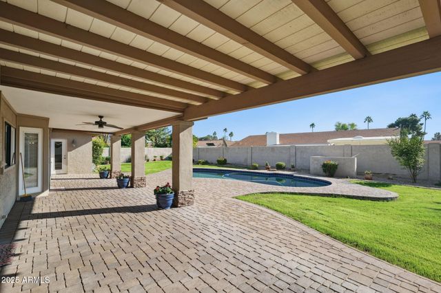 15 E KATHLEEN Road, Phoenix, AZ 85022