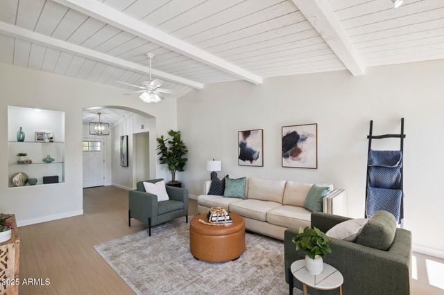 15 E KATHLEEN Road, Phoenix, AZ 85022