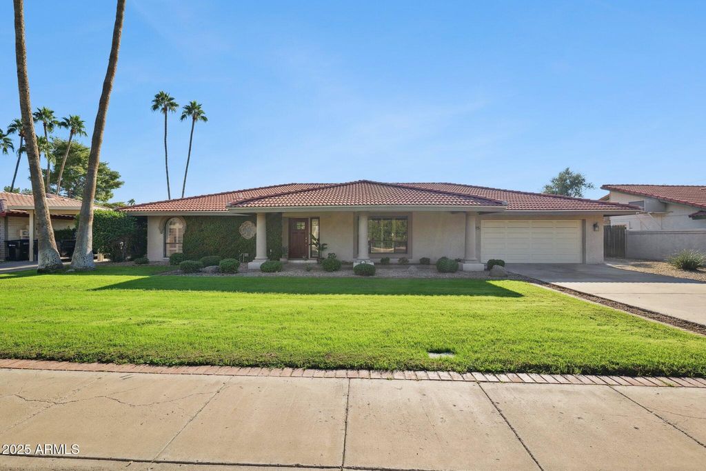 15 E KATHLEEN Road, Phoenix, AZ 85022