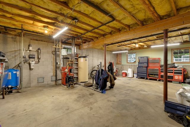 67 Plain St E, Berkley, MA 02779