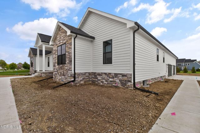 3760 Turtle Creek Drive, Perrysburg, OH 43551
