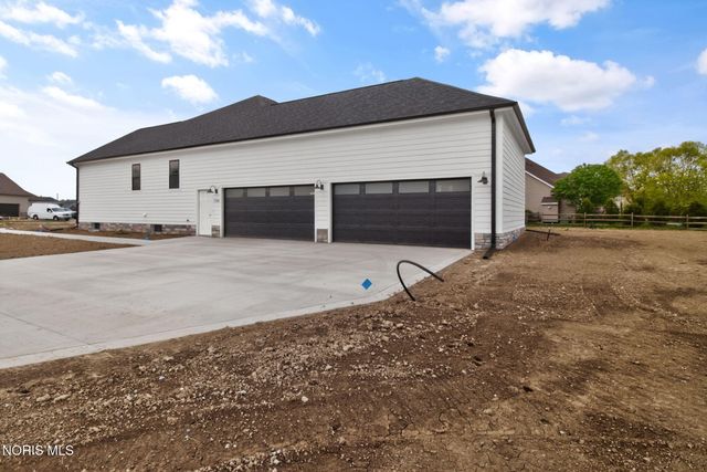 3760 Turtle Creek Drive, Perrysburg, OH 43551