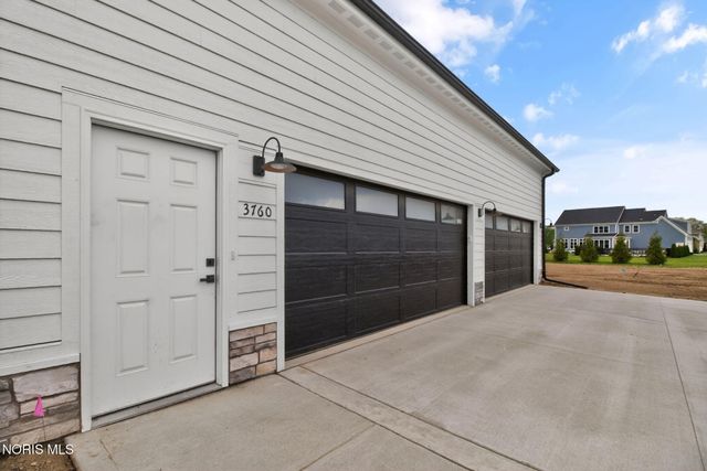 3760 Turtle Creek Drive, Perrysburg, OH 43551