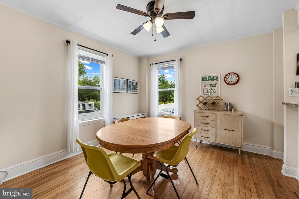 Image 12 of property listing at 5503 FAIR OAKS AVE, Baltimore, MD 21214