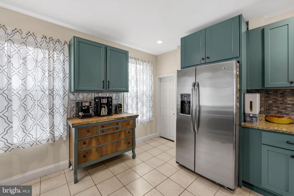 Image 16 of property listing at 5503 FAIR OAKS AVE, Baltimore, MD 21214