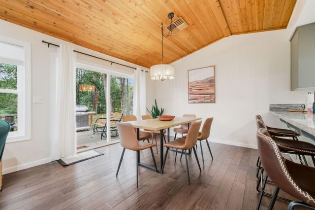 331 Fairway Drive, Weaverville, CA 96093