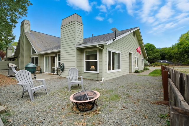 331 Fairway Drive, Weaverville, CA 96093