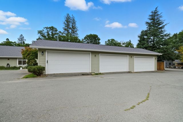 331 Fairway Drive, Weaverville, CA 96093