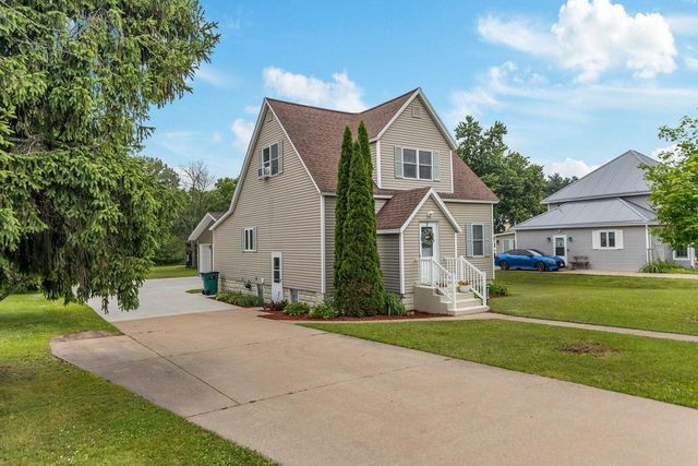799 DEPOT STREET, Manawa, WI 54949
