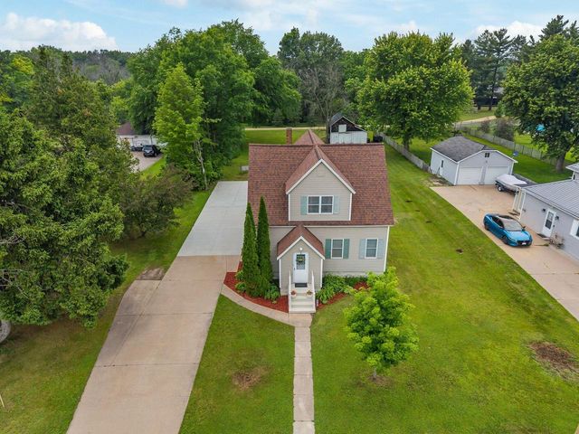 799 DEPOT STREET, Manawa, WI 54949