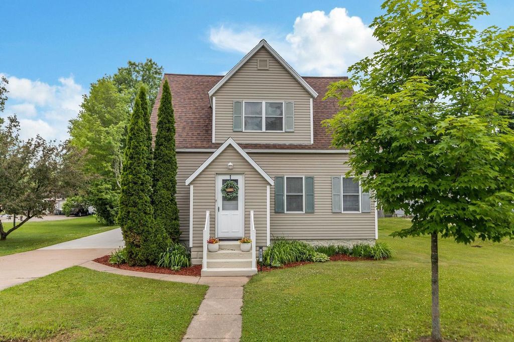 799 DEPOT STREET, Manawa, WI 54949