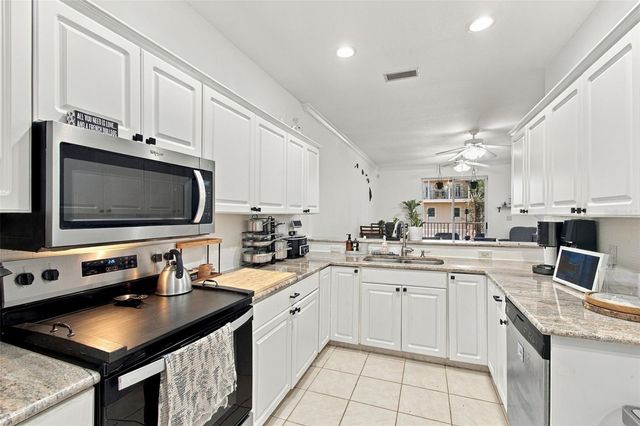 6829 S KISSIMMEE STREET, Tampa, FL 33616