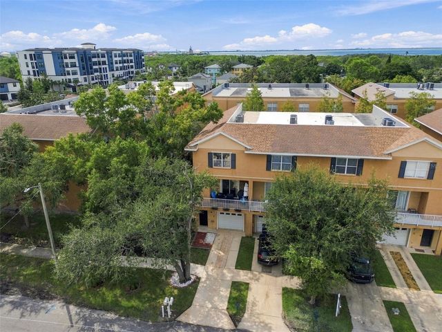 6829 S KISSIMMEE STREET, Tampa, FL 33616