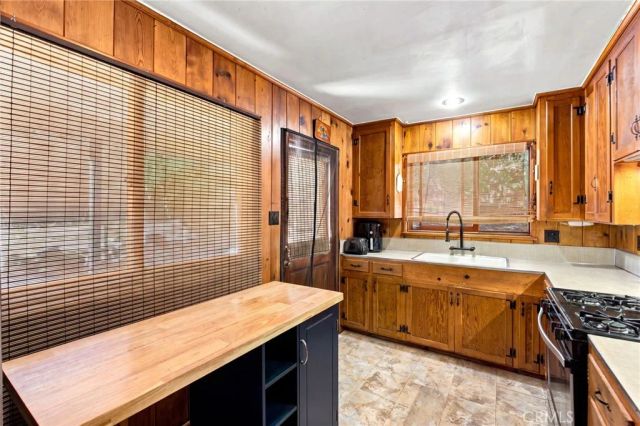 101 Weisshorn, Crestline, CA 92325