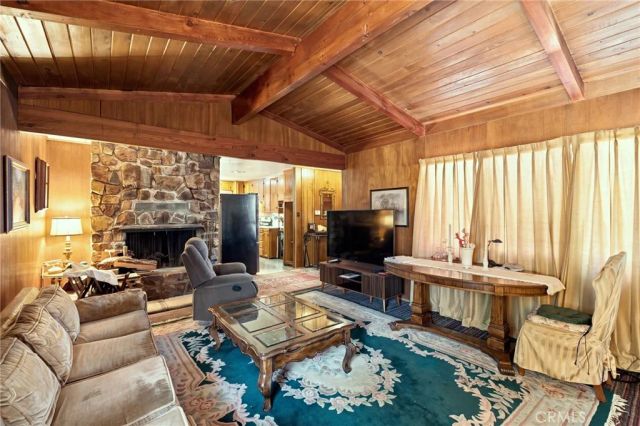 101 Weisshorn, Crestline, CA 92325