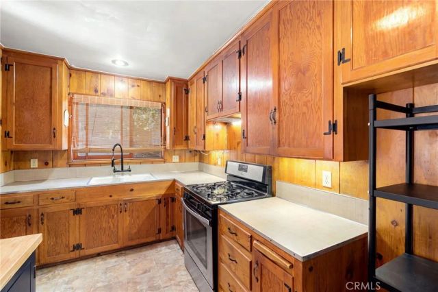 101 Weisshorn, Crestline, CA 92325