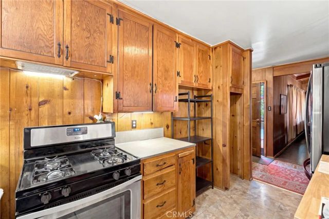 101 Weisshorn, Crestline, CA 92325