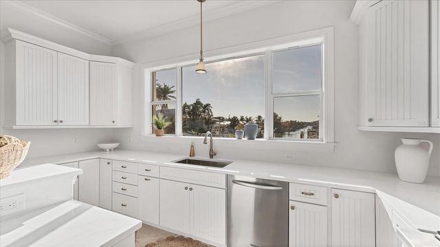 634 KEY ROYALE DRIVE, Holmes Beach, FL 34217