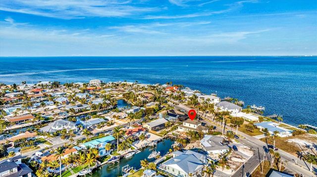 634 KEY ROYALE DRIVE, Holmes Beach, FL 34217