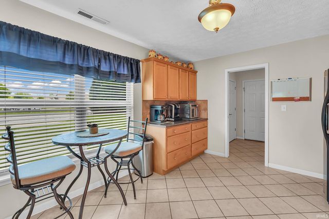 8 Kettle Circle, Lafayette, IN 47905