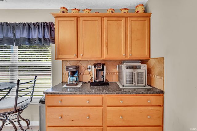 8 Kettle Circle, Lafayette, IN 47905
