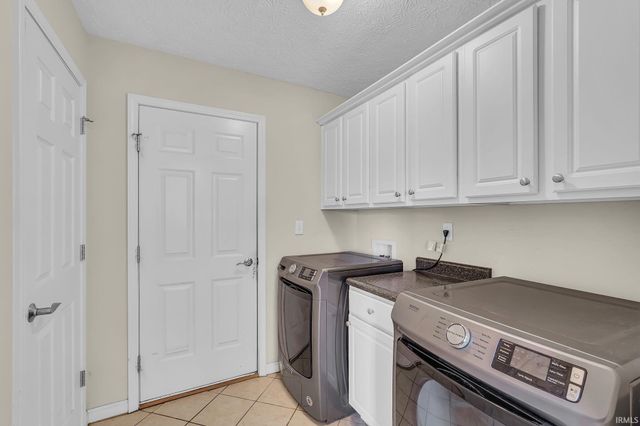 8 Kettle Circle, Lafayette, IN 47905