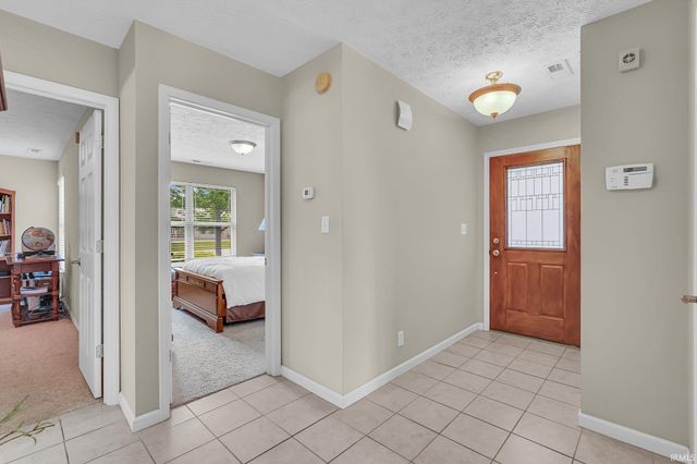 8 Kettle Circle, Lafayette, IN 47905