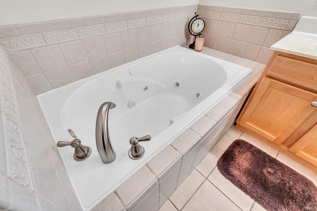 8 Kettle Circle, Lafayette, IN 47905