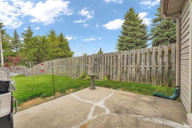 8 Kettle Circle, Lafayette, IN 47905