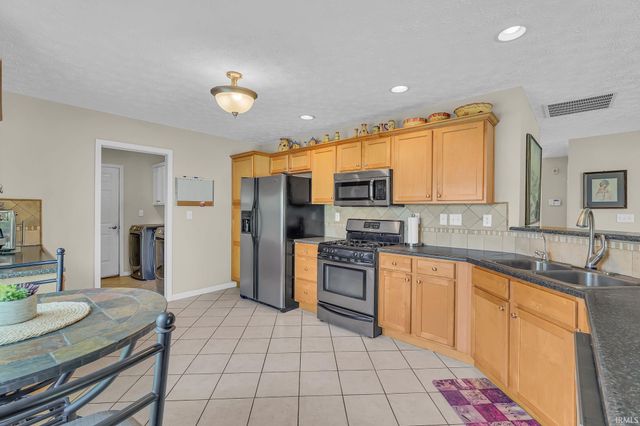 8 Kettle Circle, Lafayette, IN 47905