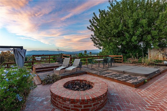 18070 Boris Drive, Encino, CA 91316