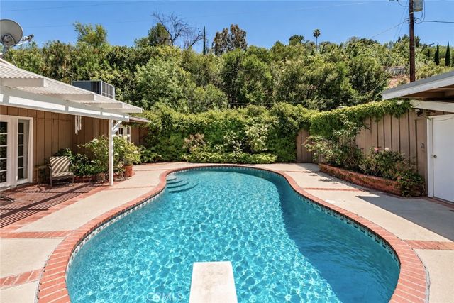 18070 Boris Drive, Encino, CA 91316