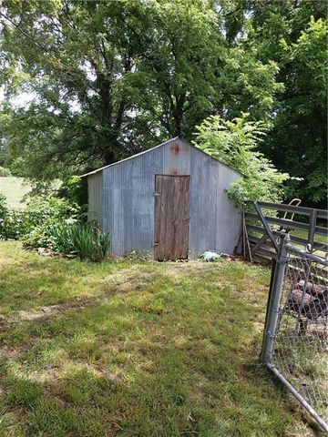 871 SW 301 Road, Chilhowee, MO 64733