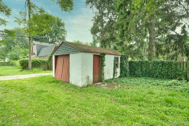 269 Euclid Street, Mount Clemens, MI 48043