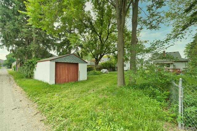 269 Euclid Street, Mount Clemens, MI 48043