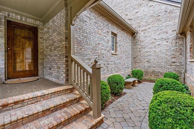 30 Sturbridge Lane, Greensboro, NC 27408