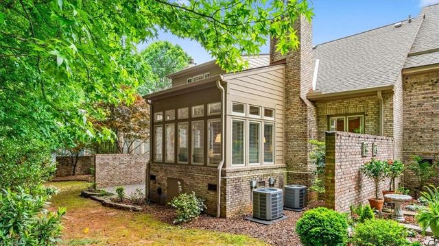 30 Sturbridge Lane, Greensboro, NC 27408