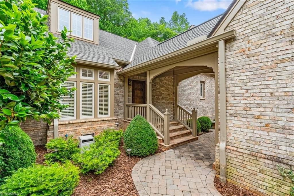 30 Sturbridge Lane, Greensboro, NC 27408